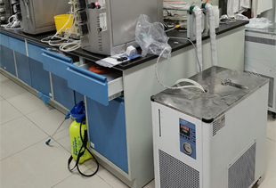 生物公司采购精密冷水机LX-2000配套发酵罐